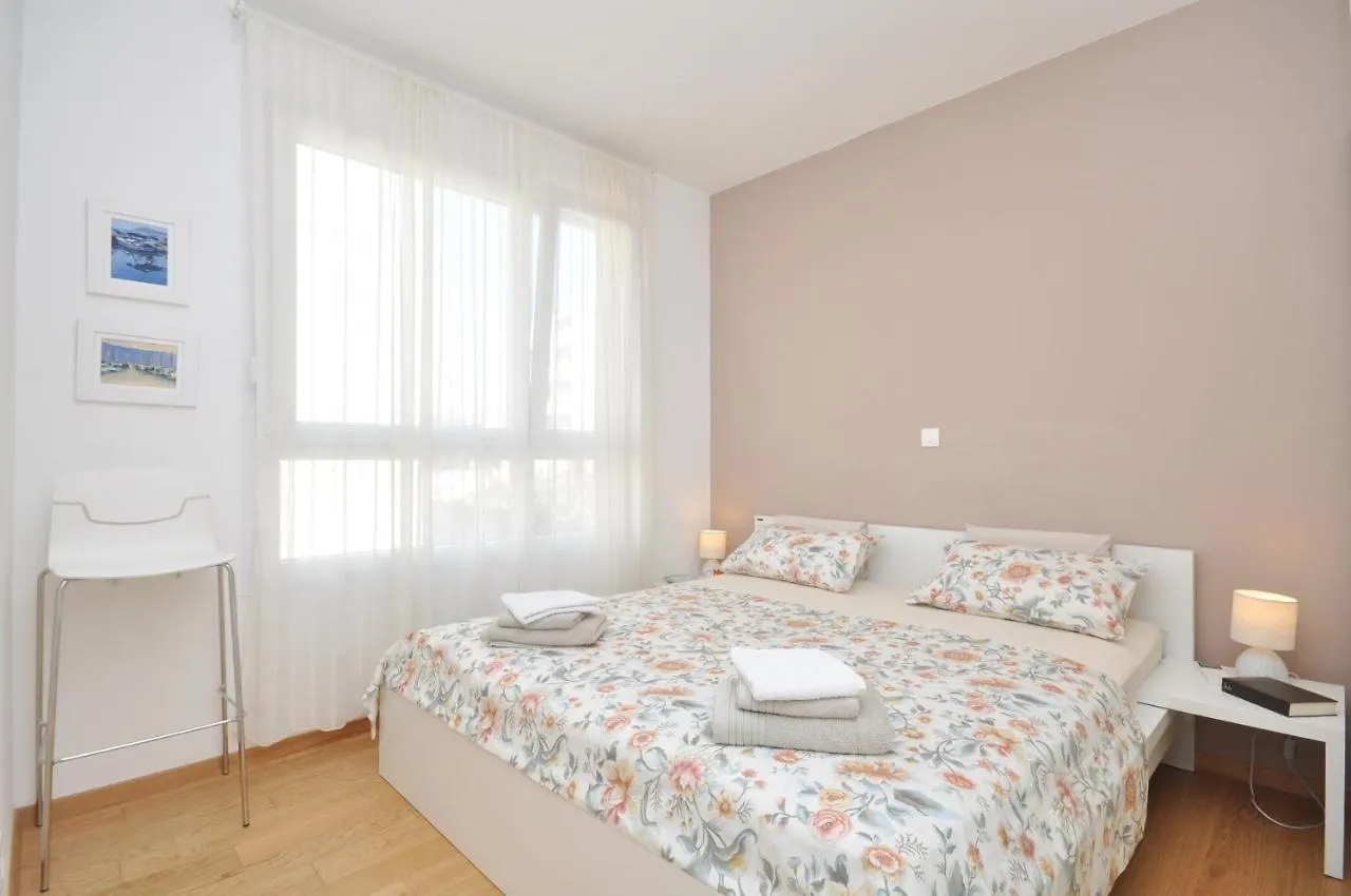 Apartment Carmen, Znjan, Split Croatia